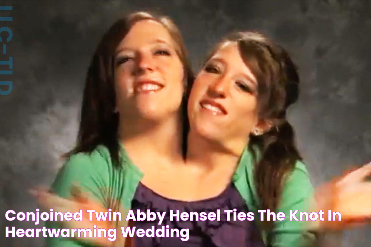 Conjoined Twin Abby Hensel Ties The Knot In Heartwarming Wedding