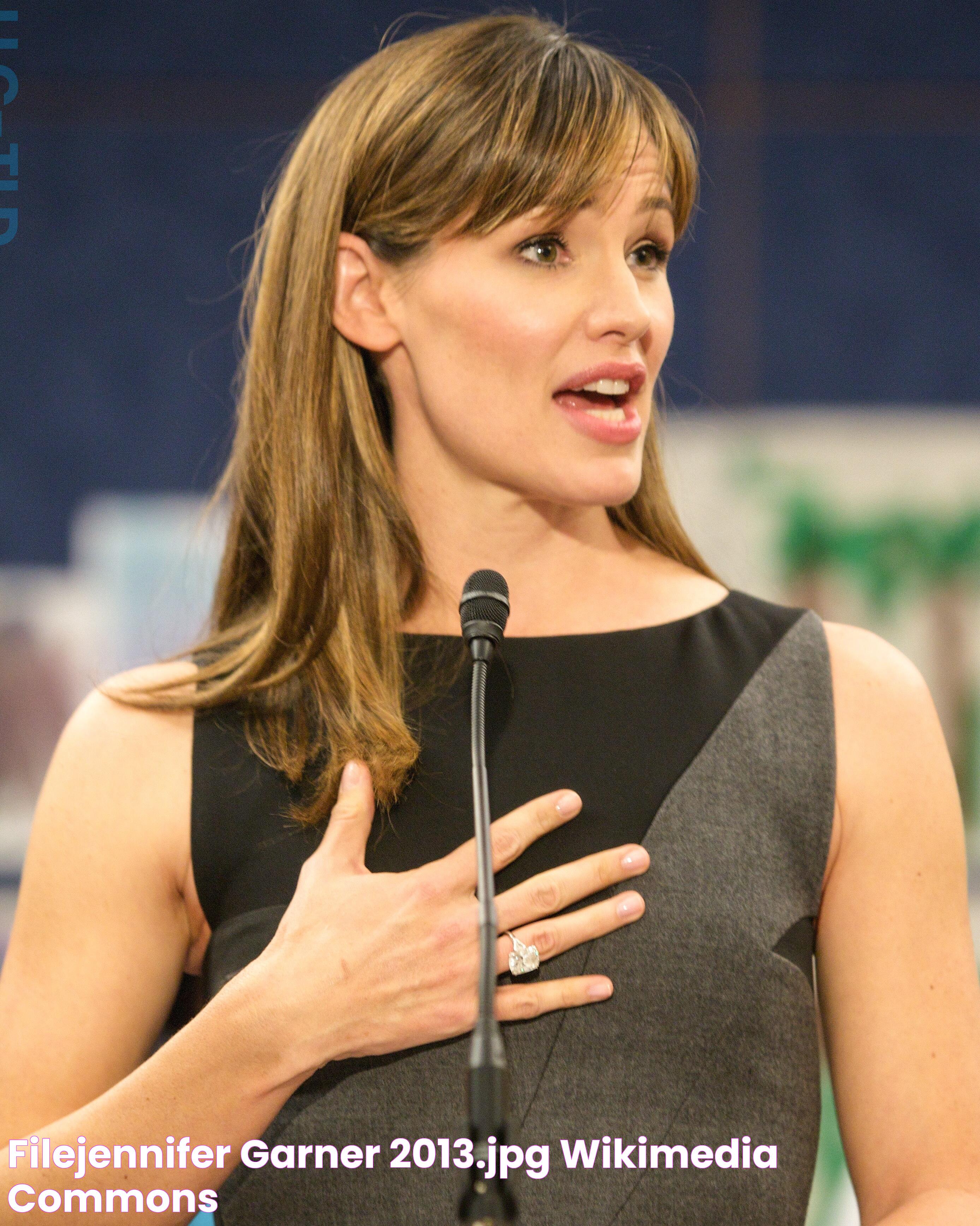 FileJennifer Garner 2013.jpg Wikimedia Commons