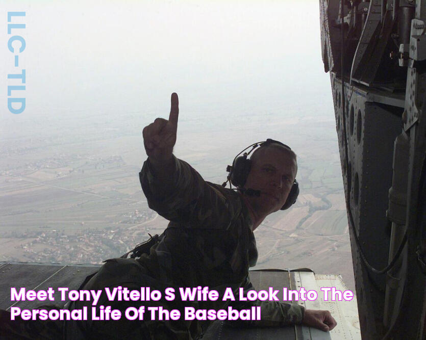 Meet Tony Vitello's Wife A Look Into the Personal Life of the Baseball