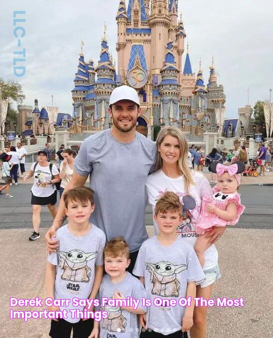 Derek Carr Says Family Is One of the Most Important Things