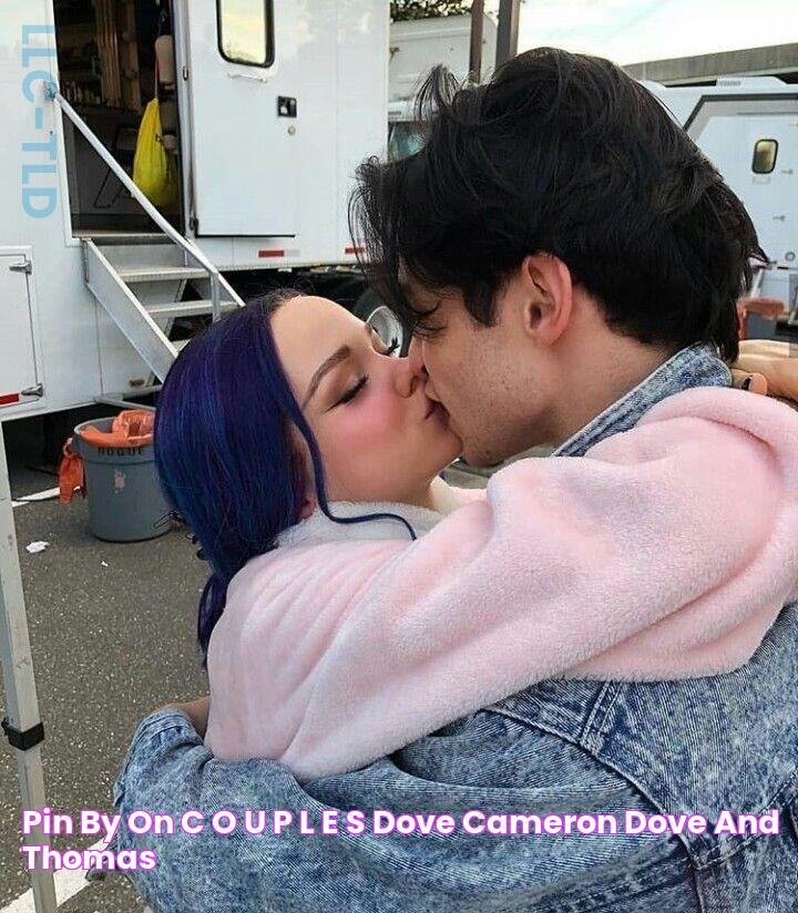 Pin by 𝕶 𝖆 𝖙 𝖎 𝖊 ’) on C o u p l e s┇ღ Dove cameron, Dove and thomas