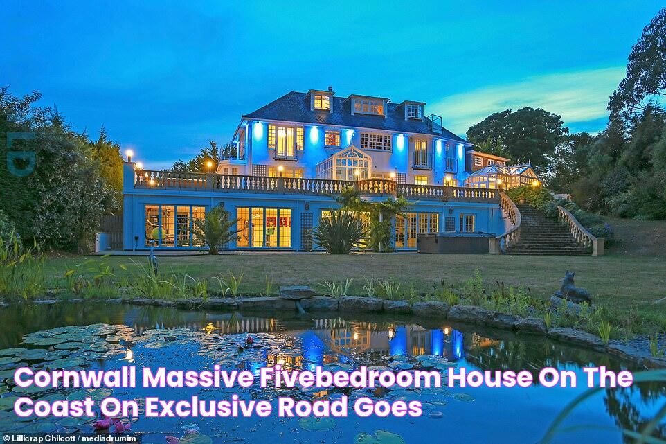 Cornwall massive fivebedroom house on the coast on exclusive road goes