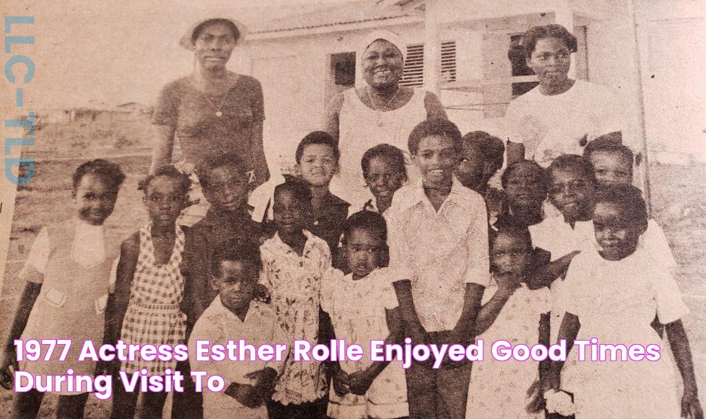 1977 Actress Esther Rolle enjoyed good times during visit to