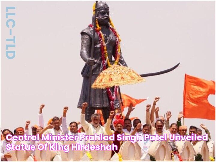 Central Minister Prahlad Singh Patel Unveiled Statue Of King Hirdeshah