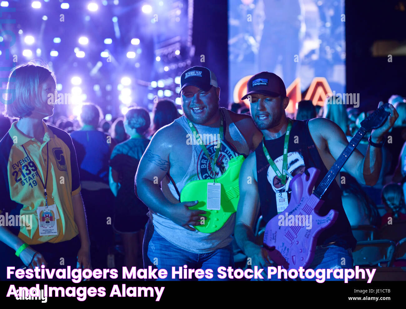 Festivalgoers make hires stock photography and images Alamy