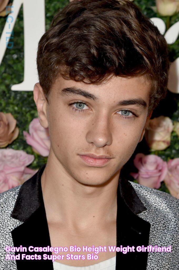 Gavin Casalegno Bio, Height, Weight, Girlfriend and Facts Super Stars Bio