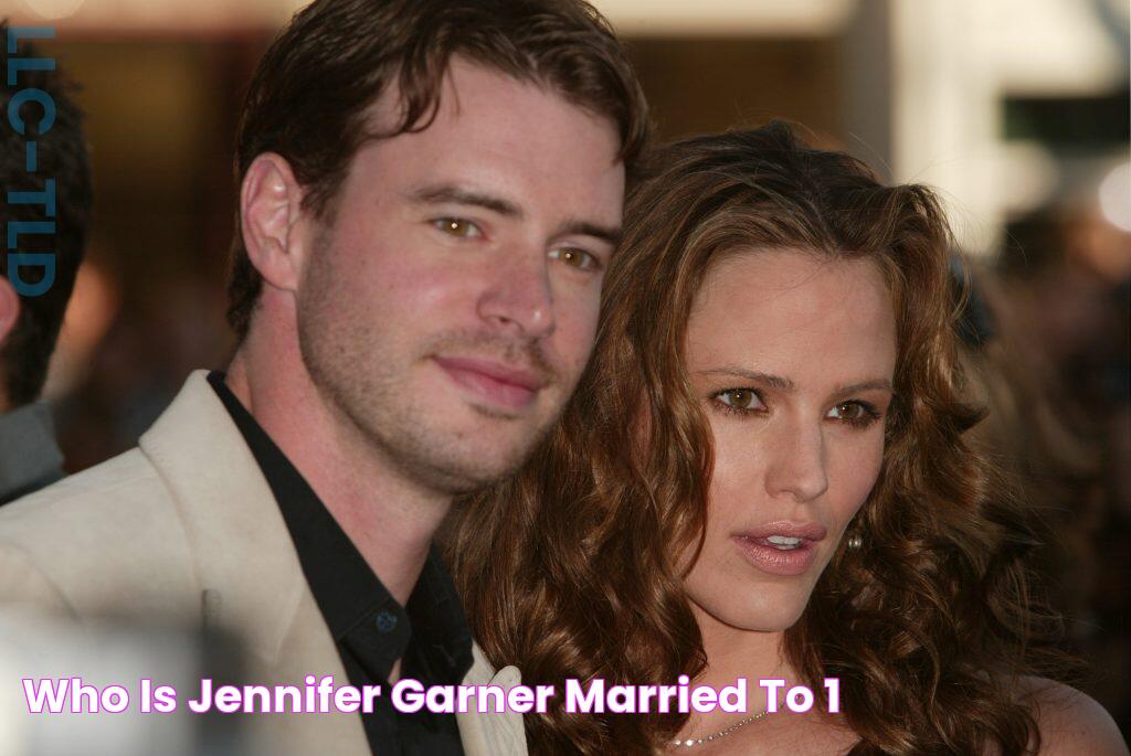 Who is Jennifer Garner married to?