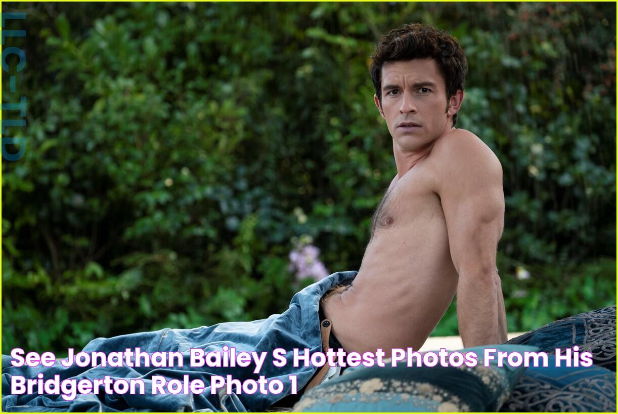 See Jonathan Bailey's Hottest Photos from His 'Bridgerton' Role Photo