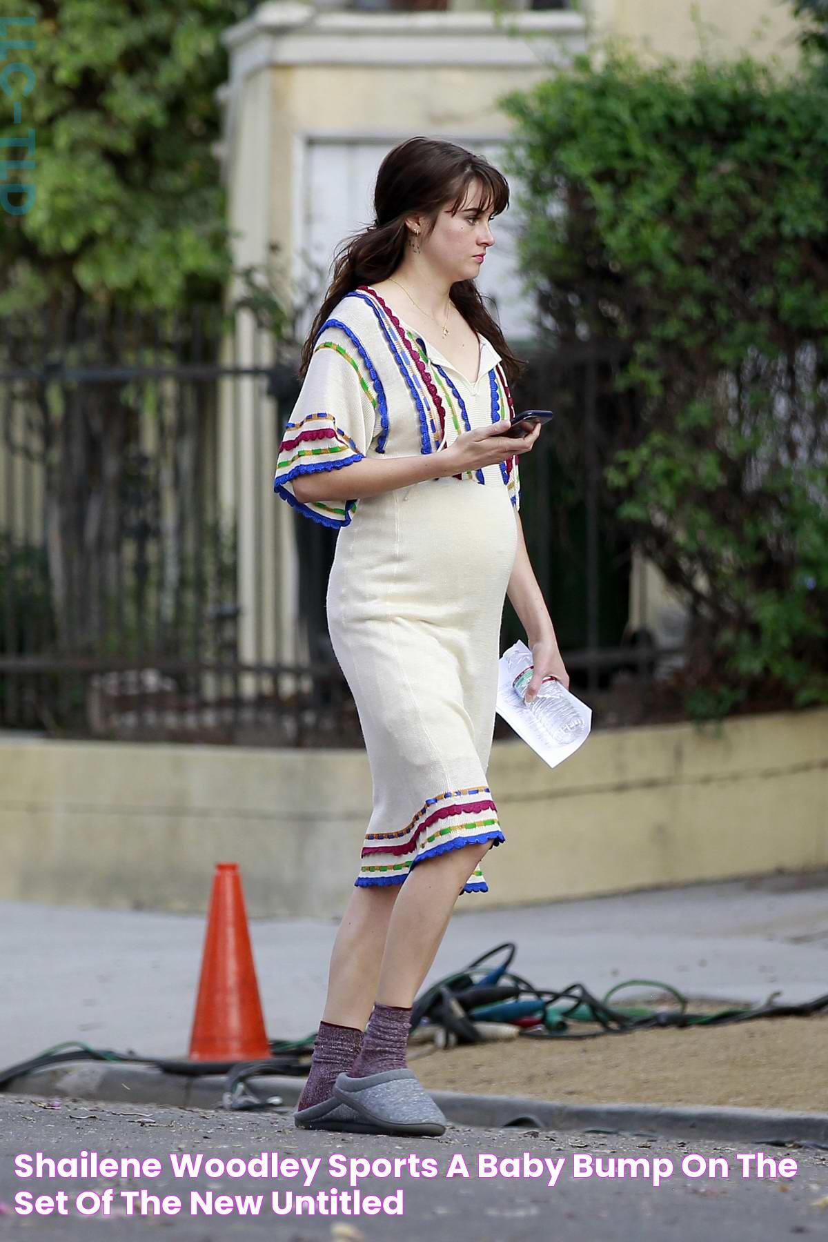 Shailene Woodley sports a baby bump on the set of the new untitled