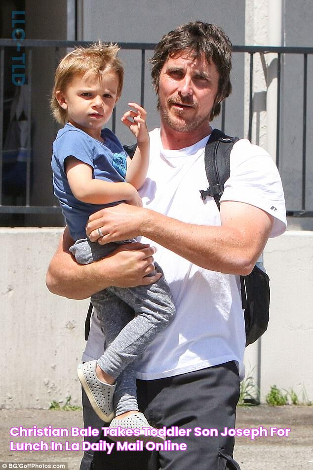 Christian Bale takes toddler son Joseph for lunch in LA Daily Mail Online