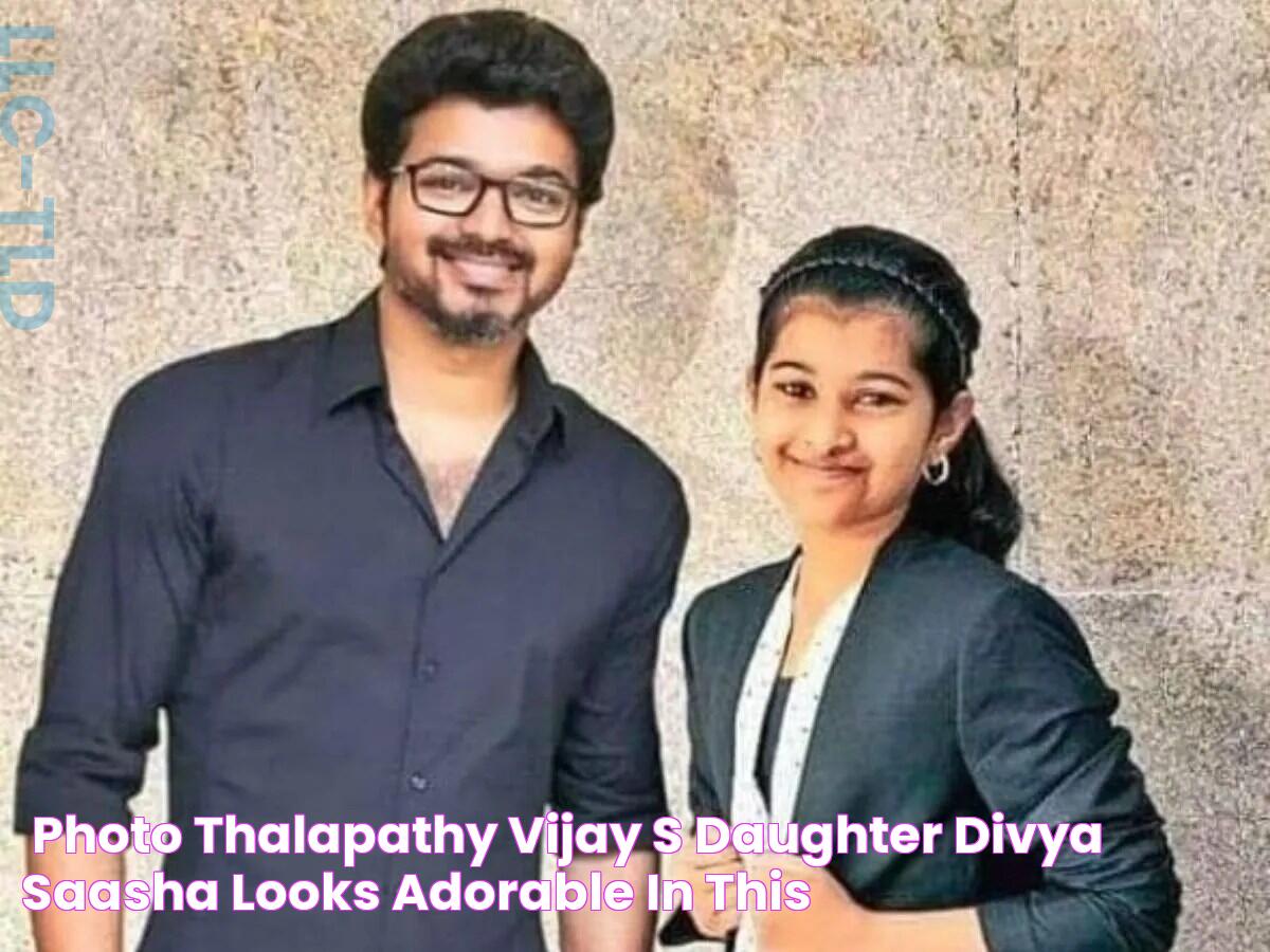 [PHOTO] Thalapathy Vijay's daughter Divya Saasha looks adorable in this