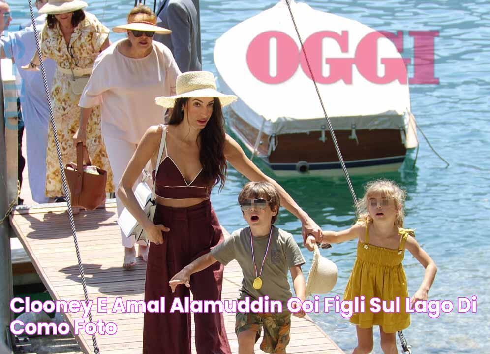 Clooney e Amal Alamuddin coi figli sul Lago di Como foto